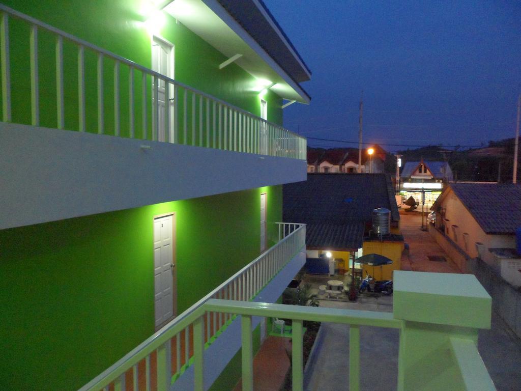 Pranee Mansion Airport Apartment Ban Bo Han Екстериор снимка