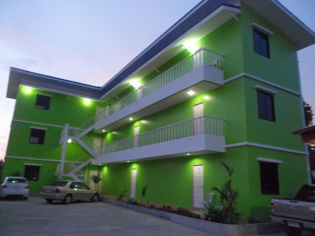 Pranee Mansion Airport Apartment Ban Bo Han Екстериор снимка